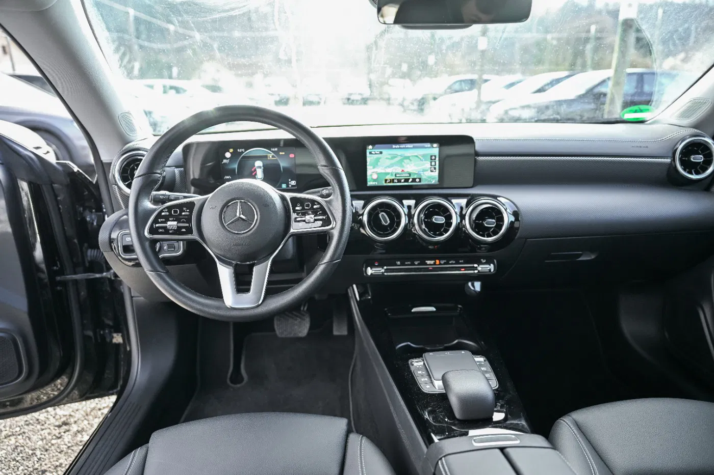 Mercedes-Benz CLA 200 d SB Aut. | Bild 9 von 20