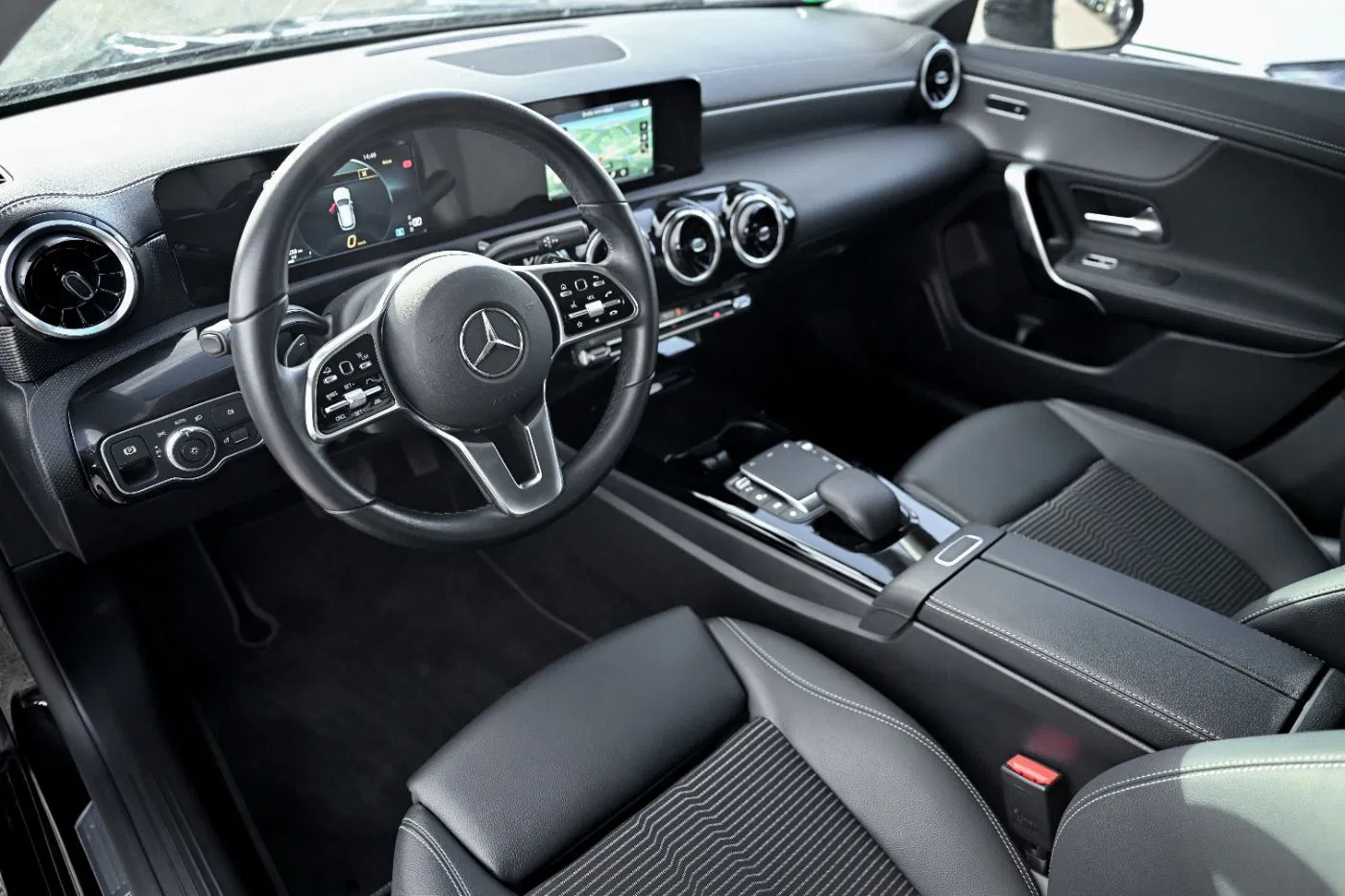 Mercedes-Benz CLA 200 d SB Aut. | Bild 8 von 15