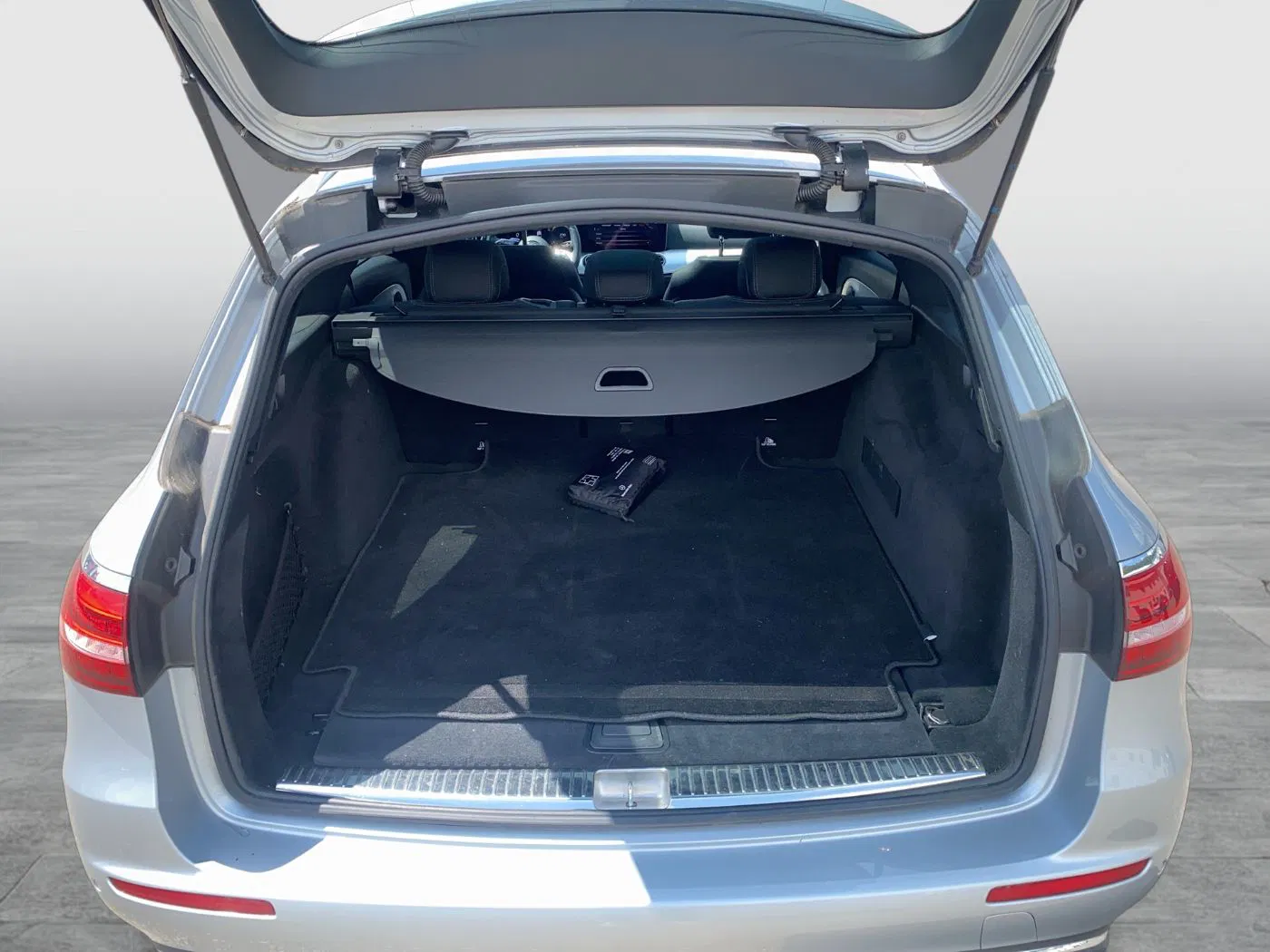 Mercedes-Benz E 200 d T Avantgarde Aut. | Bild 12 von 31