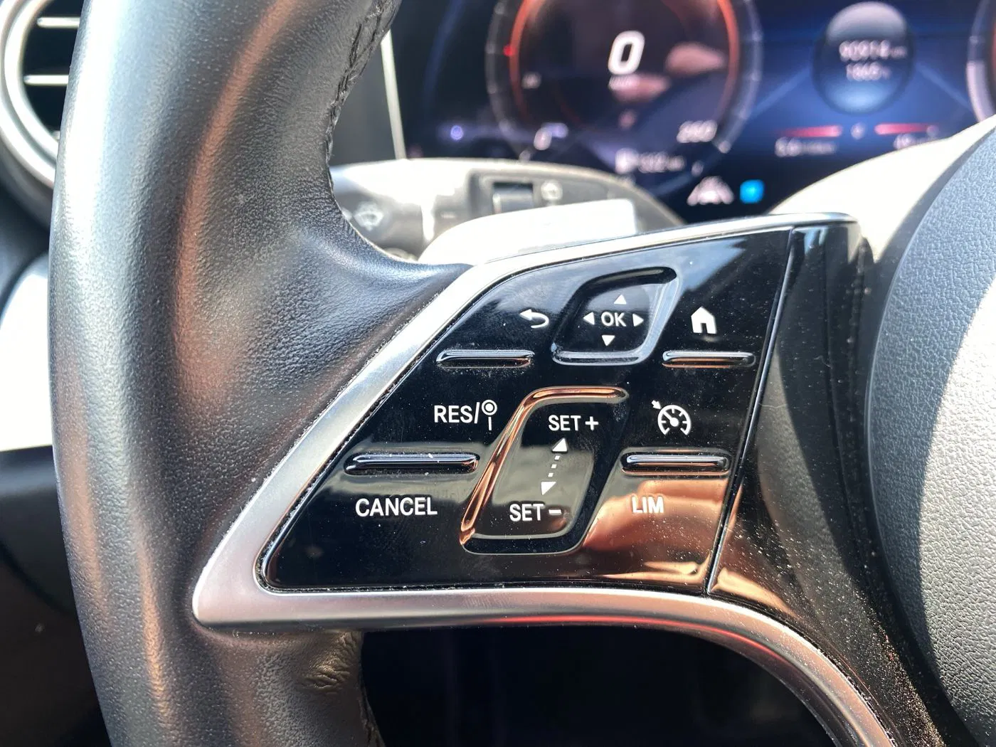 Mercedes-Benz E 200 d T Avantgarde Aut. | Bild 16 von 31
