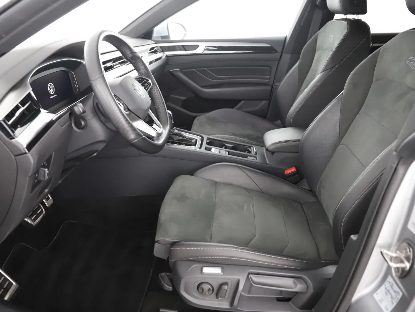 VW Arteon SB 2.0 TDI R-Line DSG | Bild 11 von 26