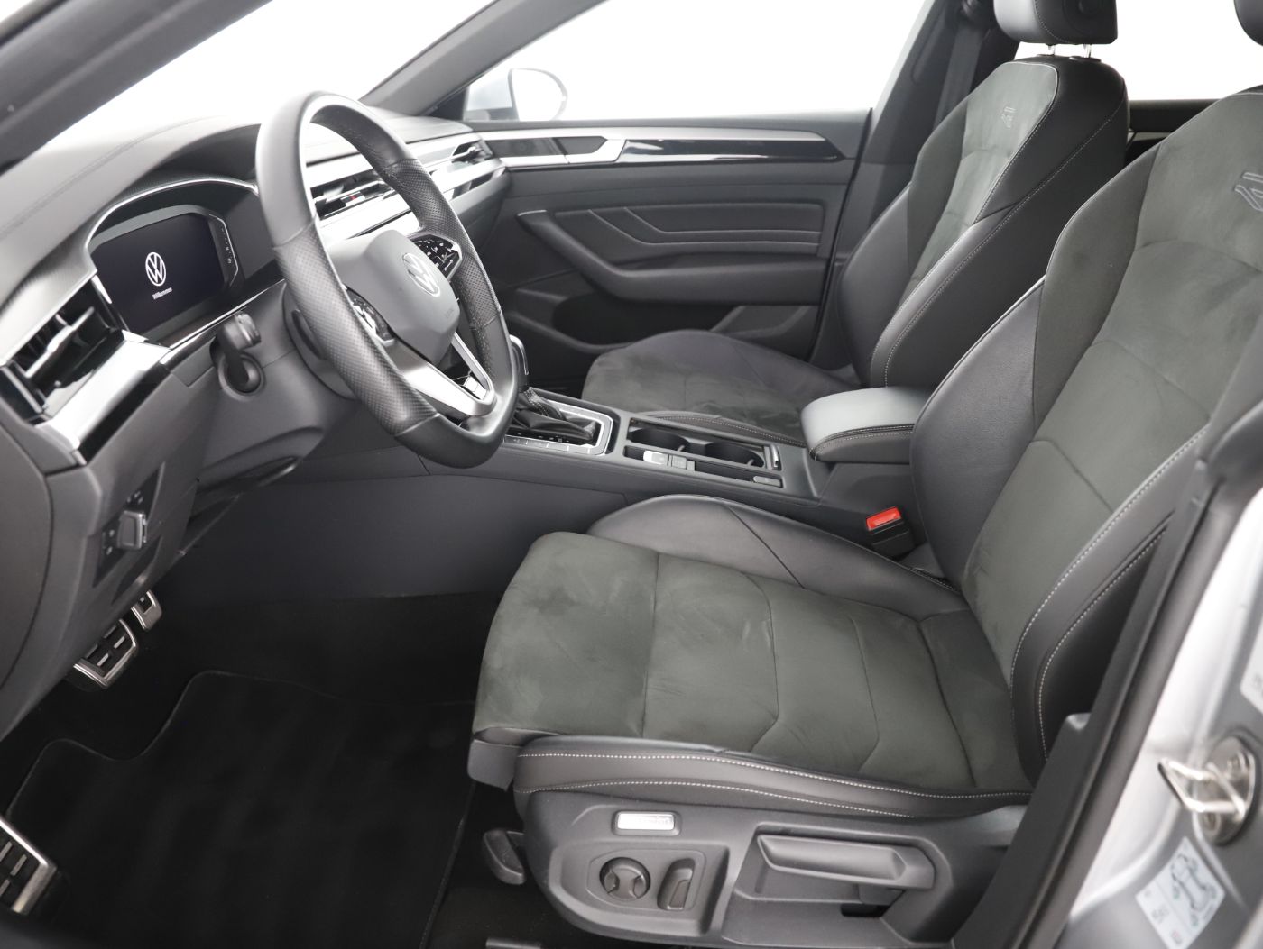 VW Arteon SB 2.0 TDI R-Line DSG | Bild 11 von 26