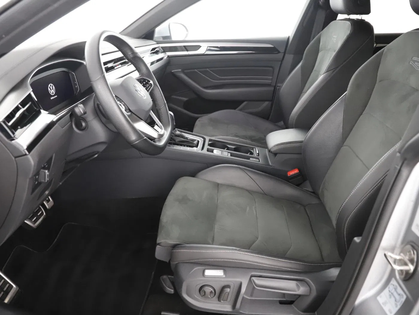 VW Arteon SB 2.0 TDI R-Line DSG | Bild 11 von 26