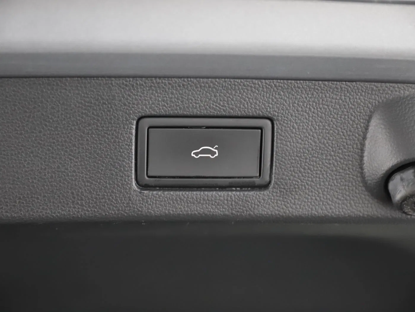 VW Arteon SB 2.0 TDI R-Line DSG | Bild 24 von 26