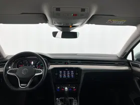 VW Passat Variant 2.0 TDI 4Mot. Eleg. DSG | Thumbnail 11 von 23