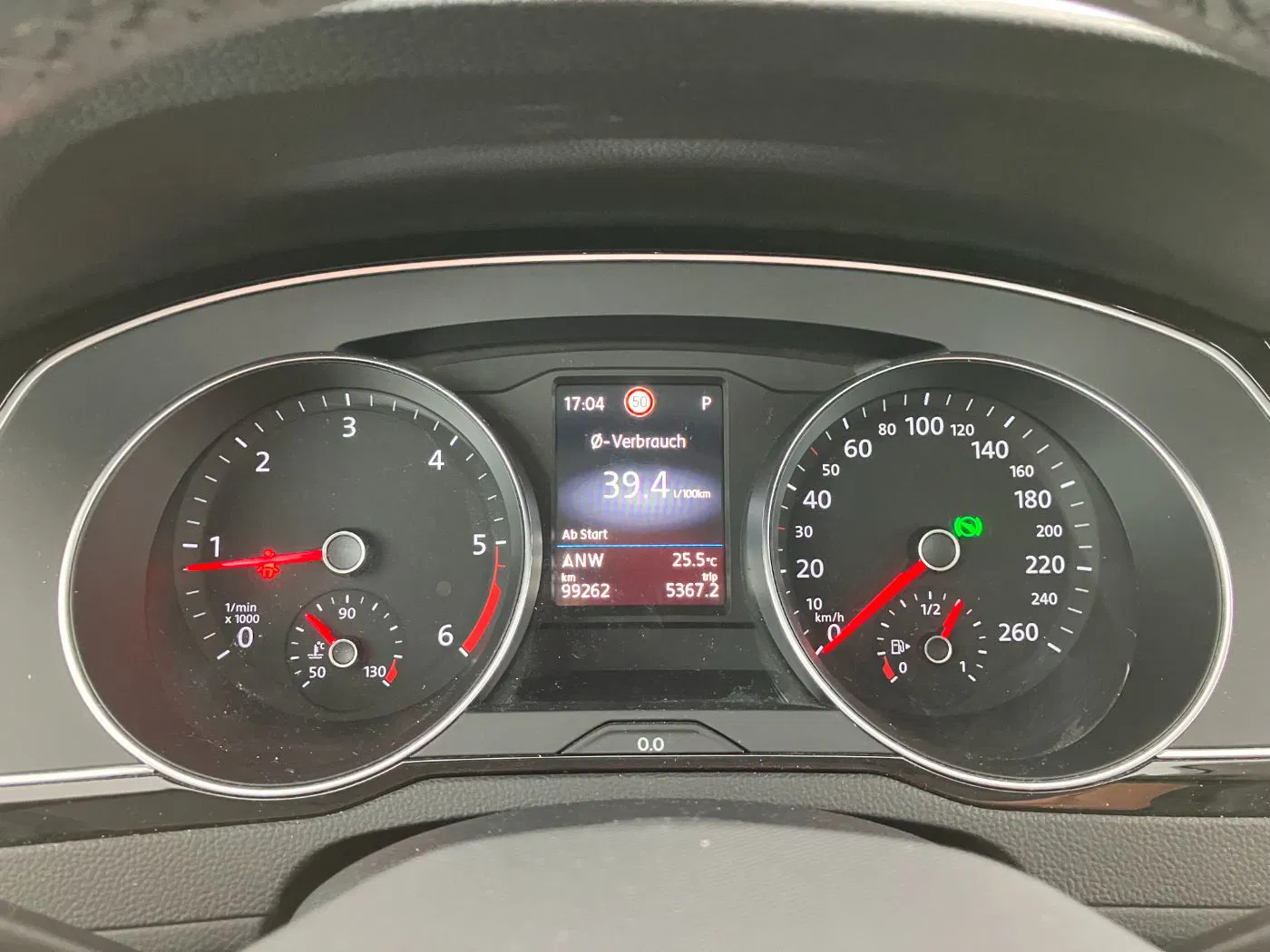 VW Passat Variant 2.0 TDI 4Mot. Eleg. DSG | Bild 12 von 23