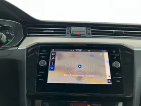 VW Passat Variant 2.0 TDI 4Mot. Eleg. DSG | Thumbnail 14 von 23