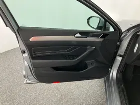 VW Passat Variant 2.0 TDI 4Mot. Eleg. DSG | Thumbnail 7 von 23