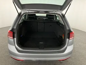 VW Passat Variant 2.0 TDI 4Mot. Eleg. DSG | Thumbnail 23 von 23