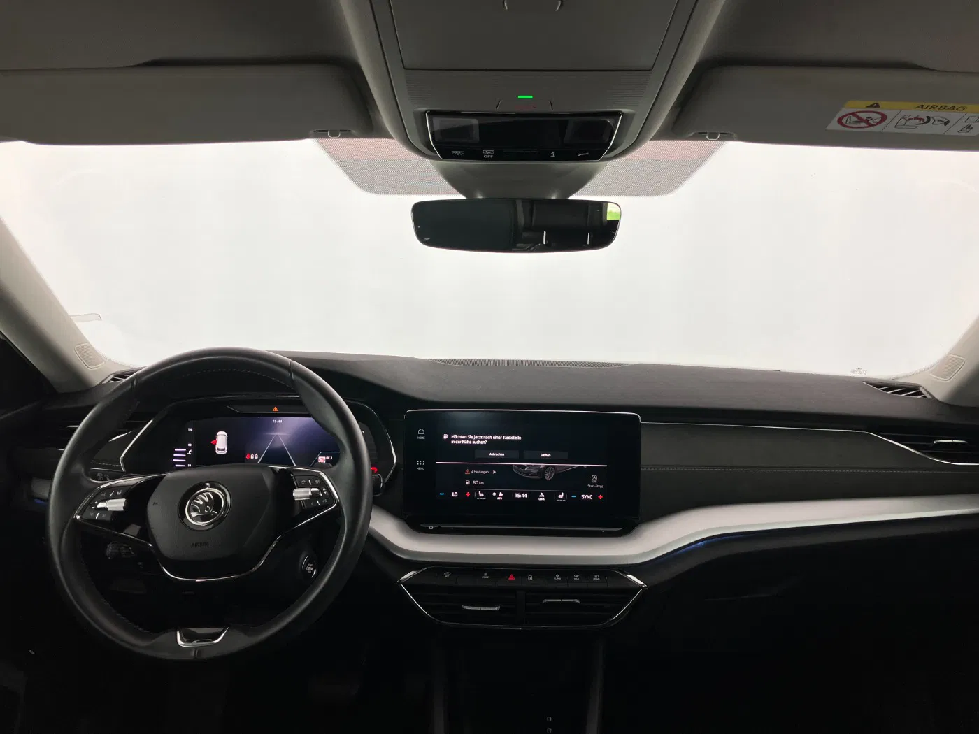 Skoda Octavia Combi 2.0 TDI Premium Aut. | Bild 24 von 28