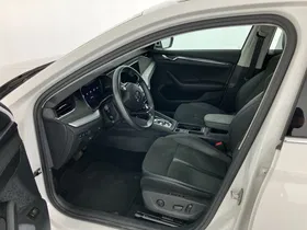 Skoda Octavia Combi 2.0 TDI Premium Aut. | Thumbnail 11 von 28