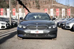 BMW 318d 48 V Touring Aut. | Thumbnail 3 von 24