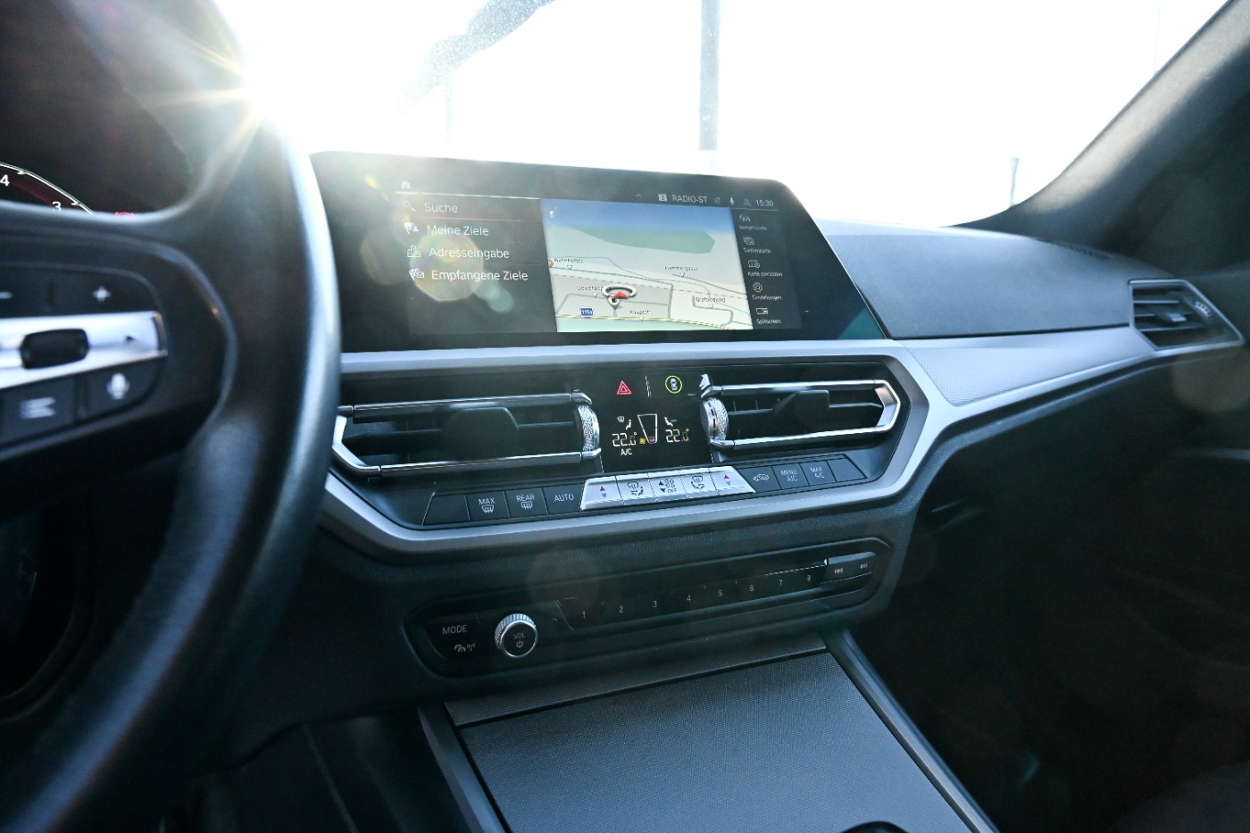 BMW 318d 48 V Touring Aut. | Bild 13 von 24