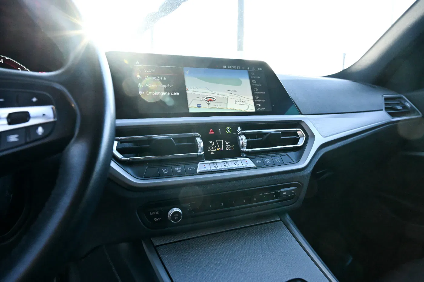 BMW 318d 48 V Touring Aut. | Bild 13 von 24