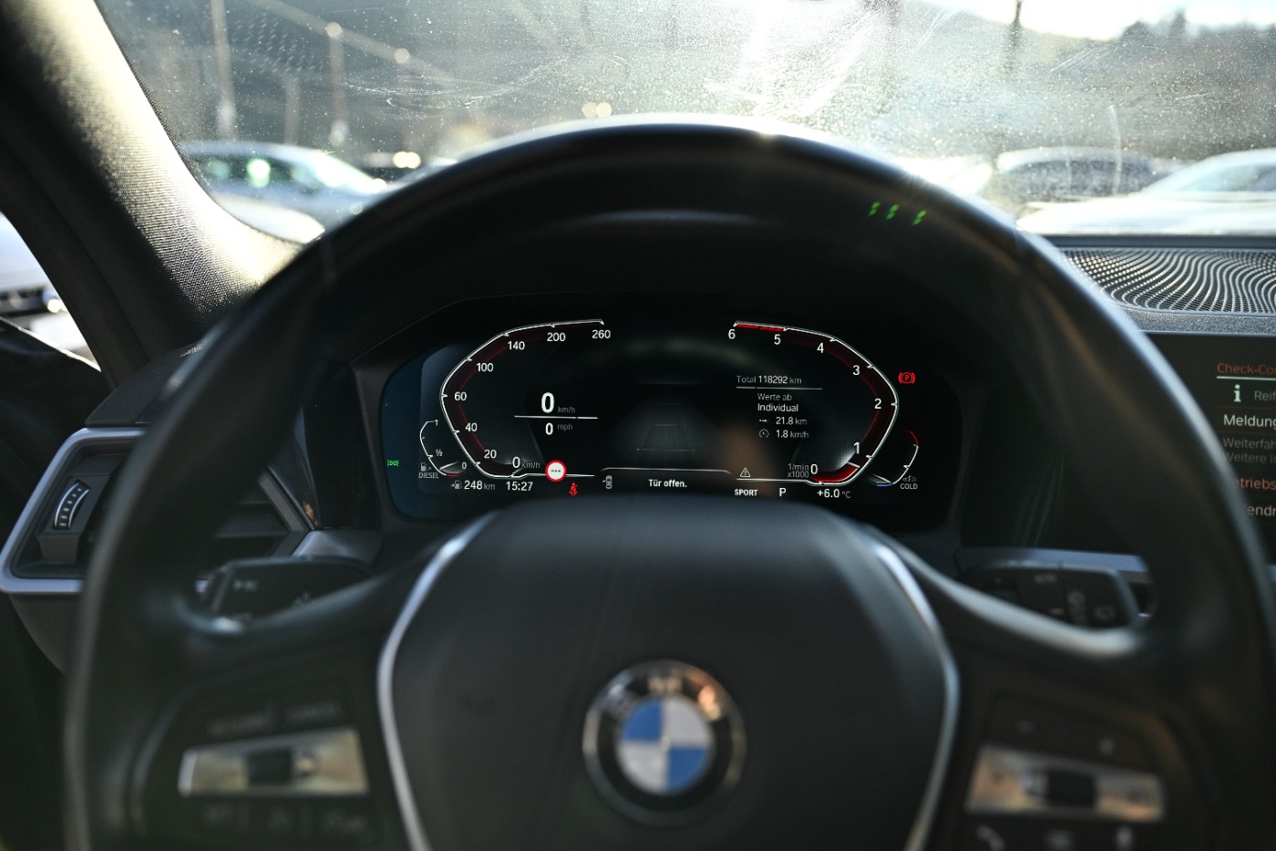 BMW 318d 48 V Touring Aut. | Bild 11 von 24