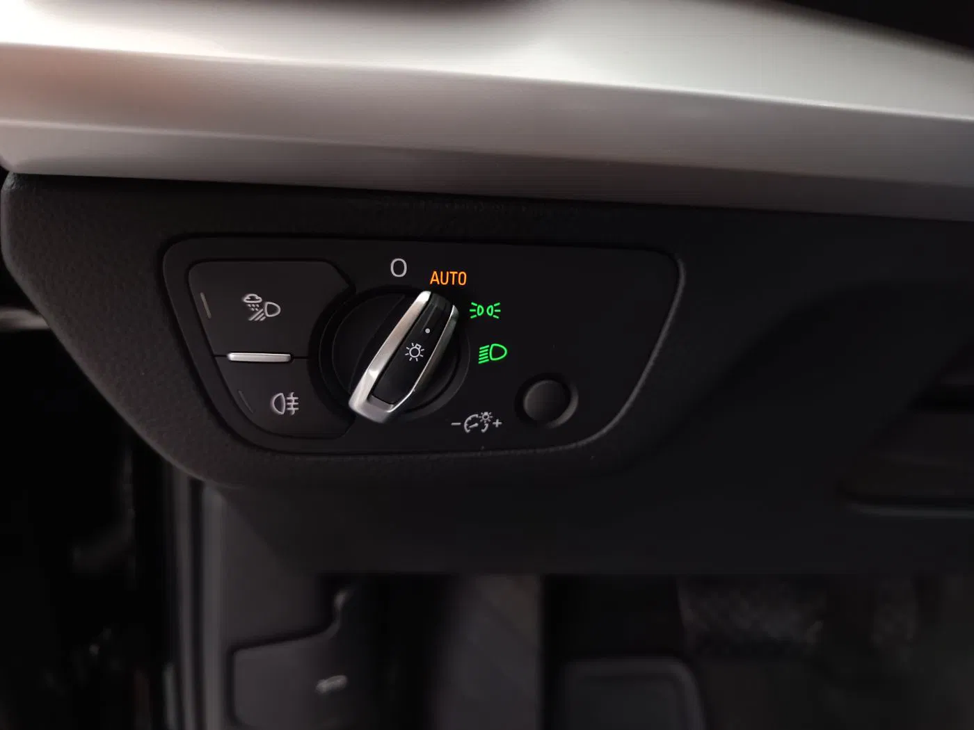 Audi Q5 55 TFSI e quattro sport | Bild 10 von 28