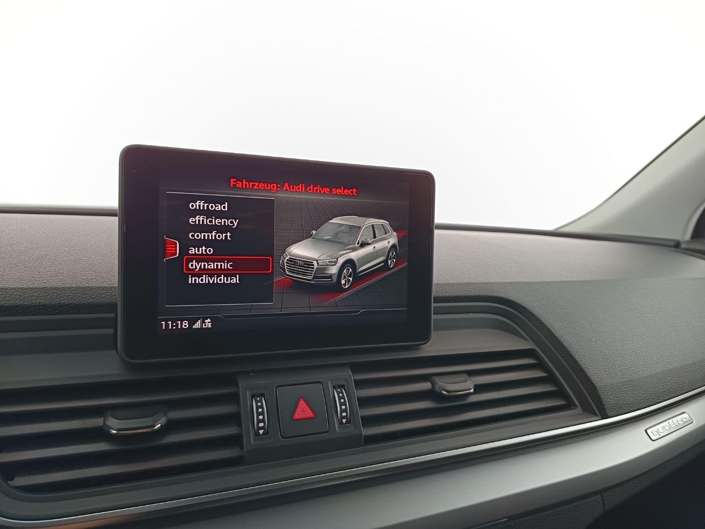 Audi Q5 55 TFSI e quattro sport | Bild 19 von 28