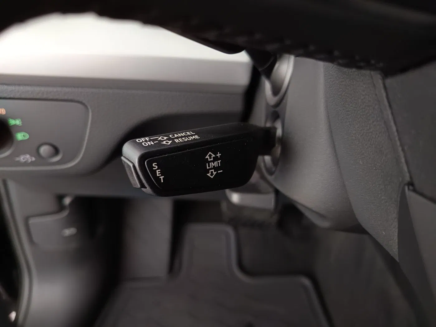 Audi Q5 55 TFSI e quattro sport | Bild 15 von 28