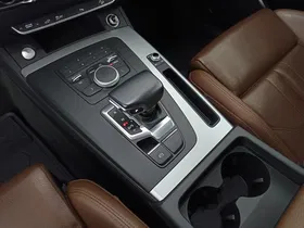 Audi Q5 55 TFSI e quattro sport | Thumbnail 26 von 28