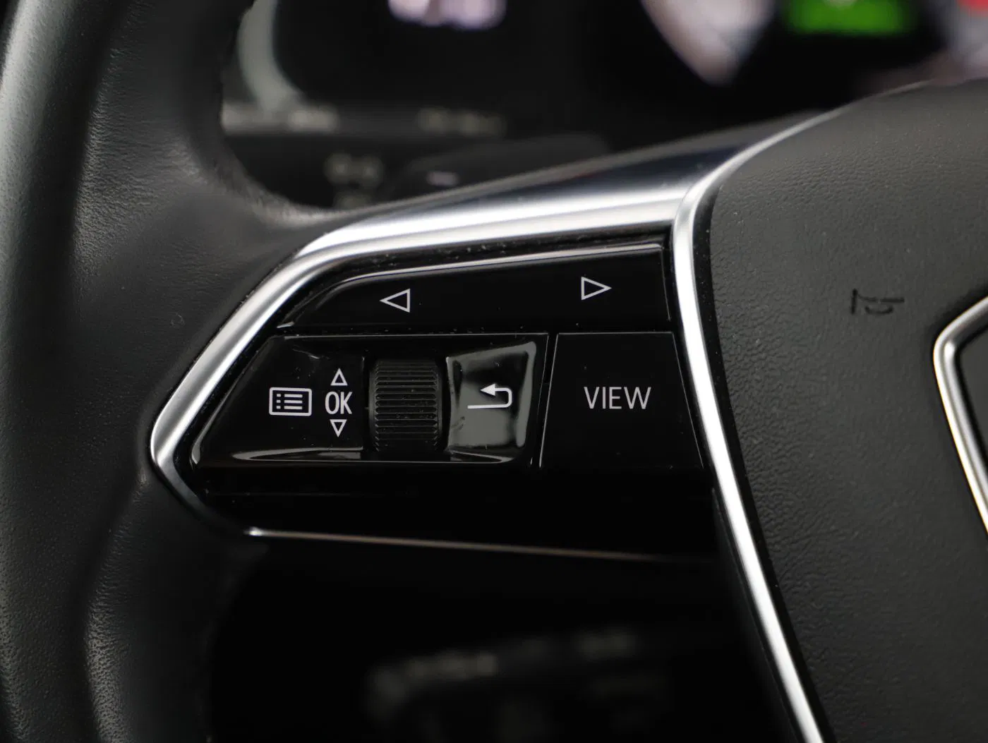 Audi A6 Avant 40 2.0 TDI quattro sport | Bild 14 von 27