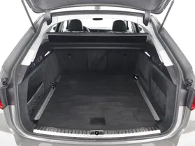 Audi A6 Avant 40 2.0 TDI quattro sport | Thumbnail 24 von 27
