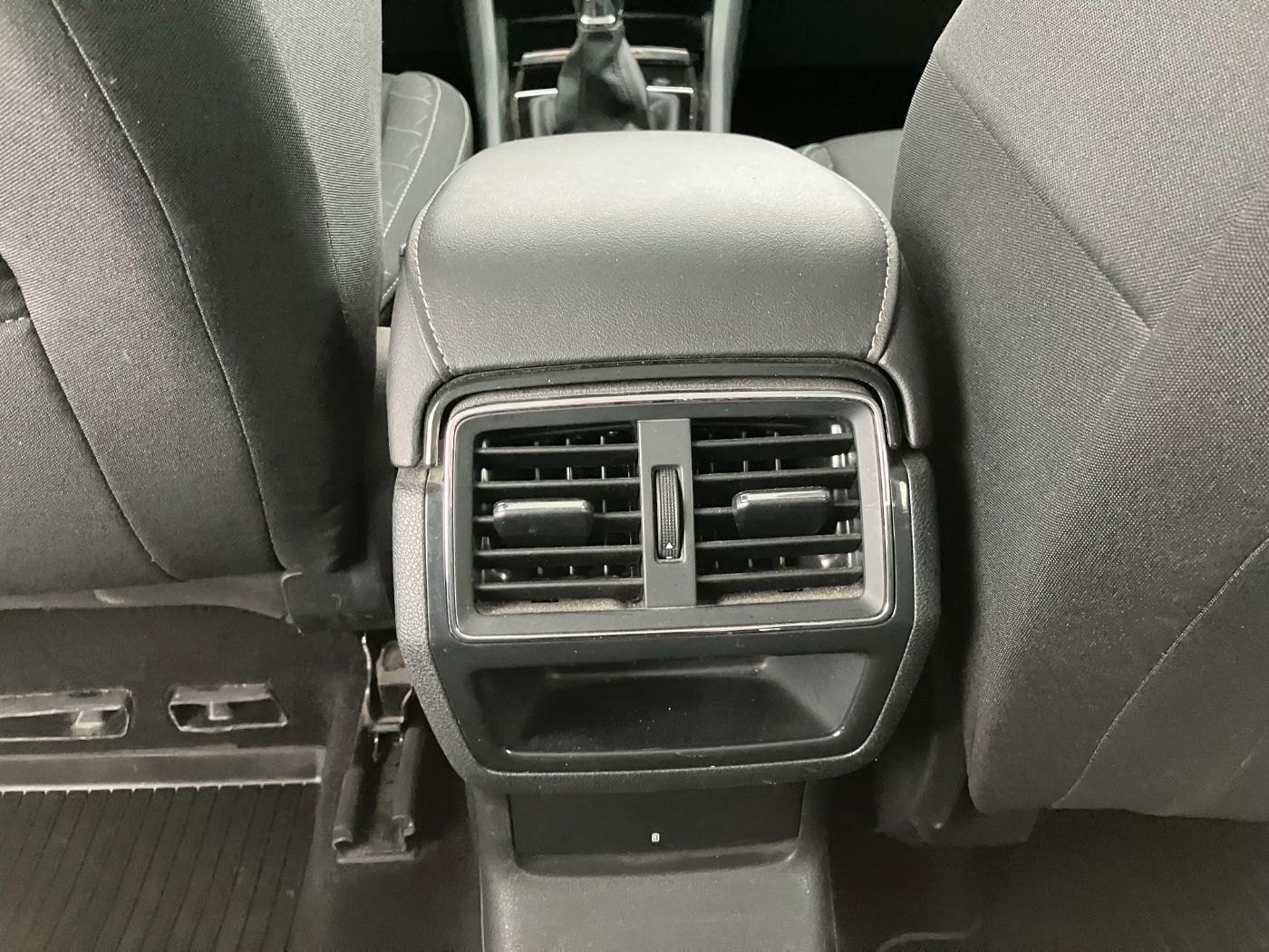 Skoda Karoq 1.5 TSI 4x4 | Bild 20 von 28