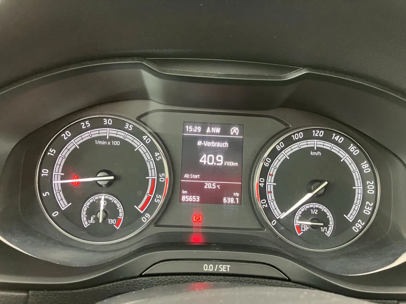 Skoda Karoq 1.5 TSI 4x4 | Bild 22 von 28
