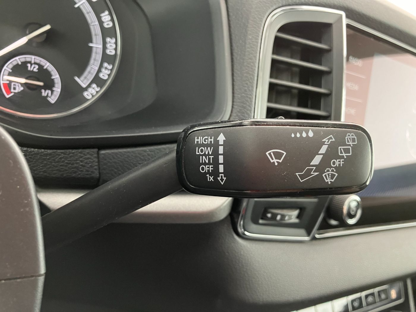 Skoda Karoq 1.5 TSI 4x4 | Bild 25 von 28
