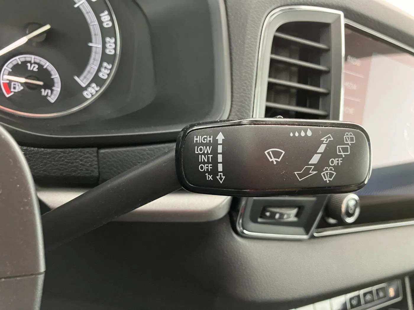 Skoda Karoq 1.5 TSI 4x4 | Bild 25 von 28