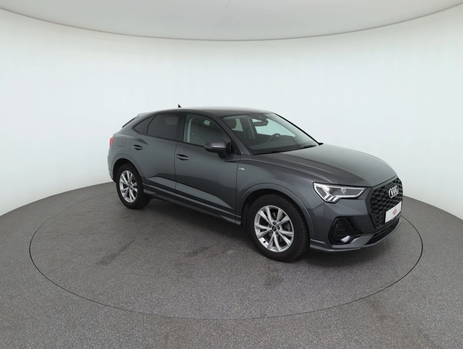 Audi Q3 Sportback 35 2.0 TDI S-Line | Bild 3 von 30