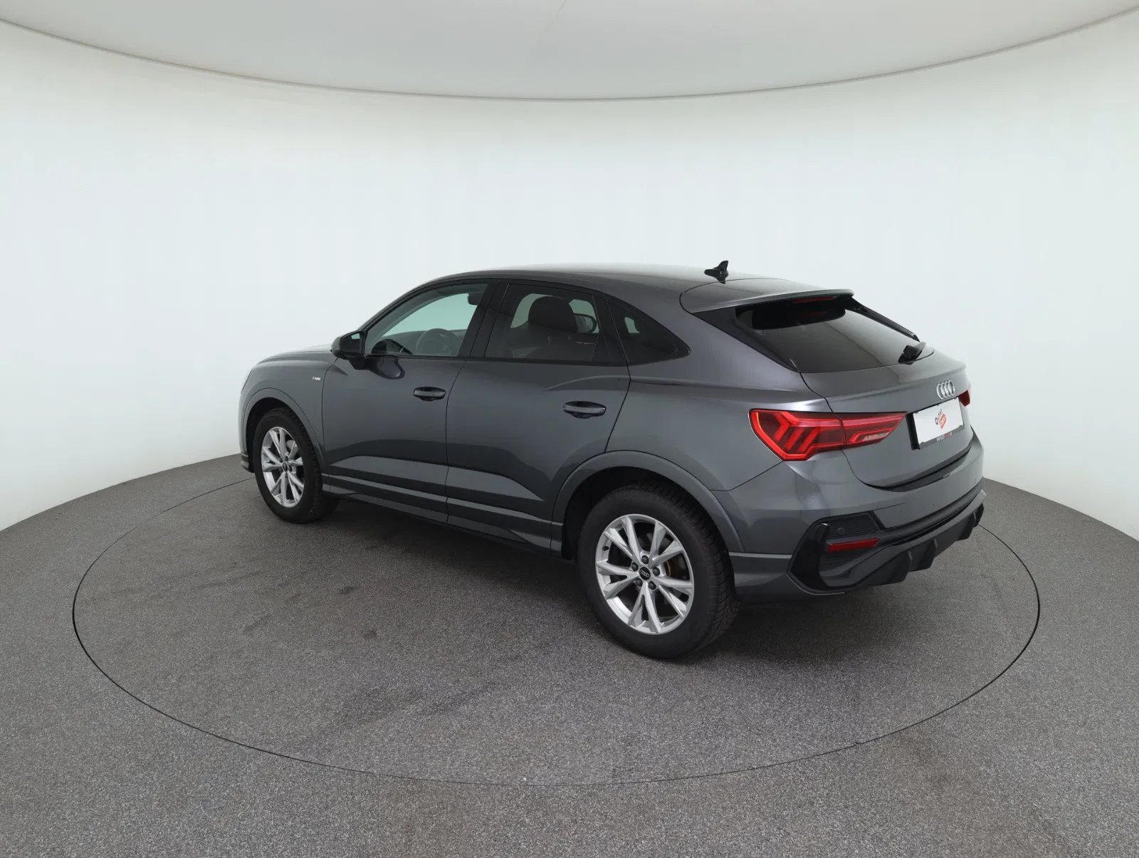 Audi Q3 Sportback 35 2.0 TDI S-Line | Bild 7 von 30