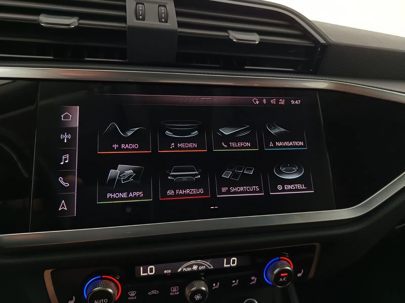 Audi Q3 Sportback 35 2.0 TDI S-Line | Bild 19 von 30