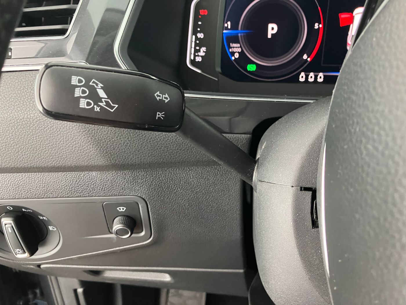 VW Tiguan Allspace 2.0 TDI 4Motion Highline | Bild 11 von 31