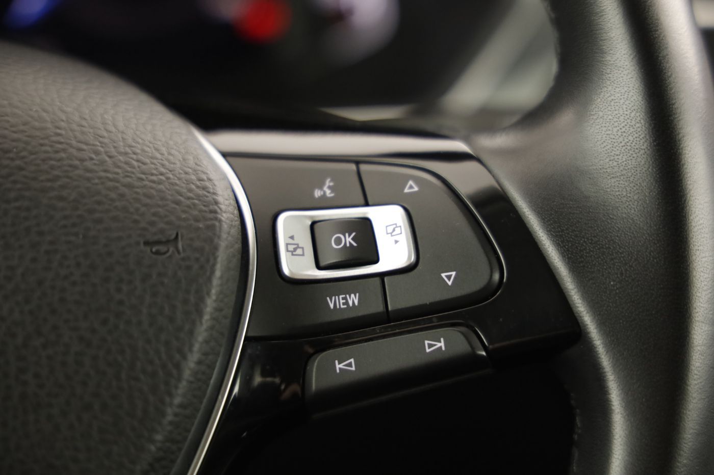 VW Tiguan Allspace 2.0 TDI 4Motion Highline | Bild 16 von 31