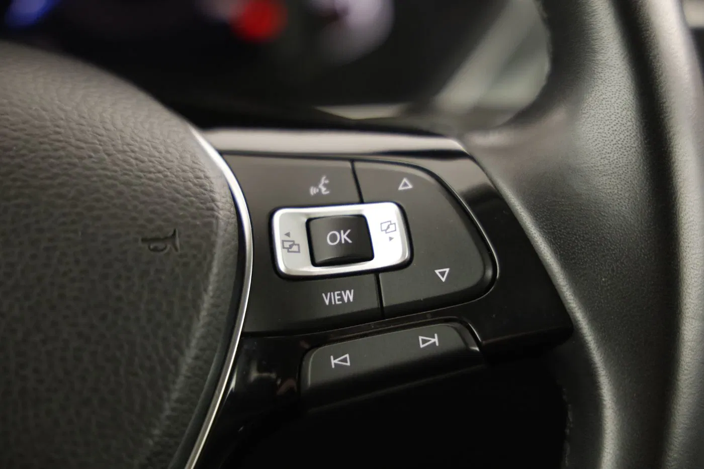 VW Tiguan Allspace 2.0 TDI 4Motion Highline | Bild 16 von 31