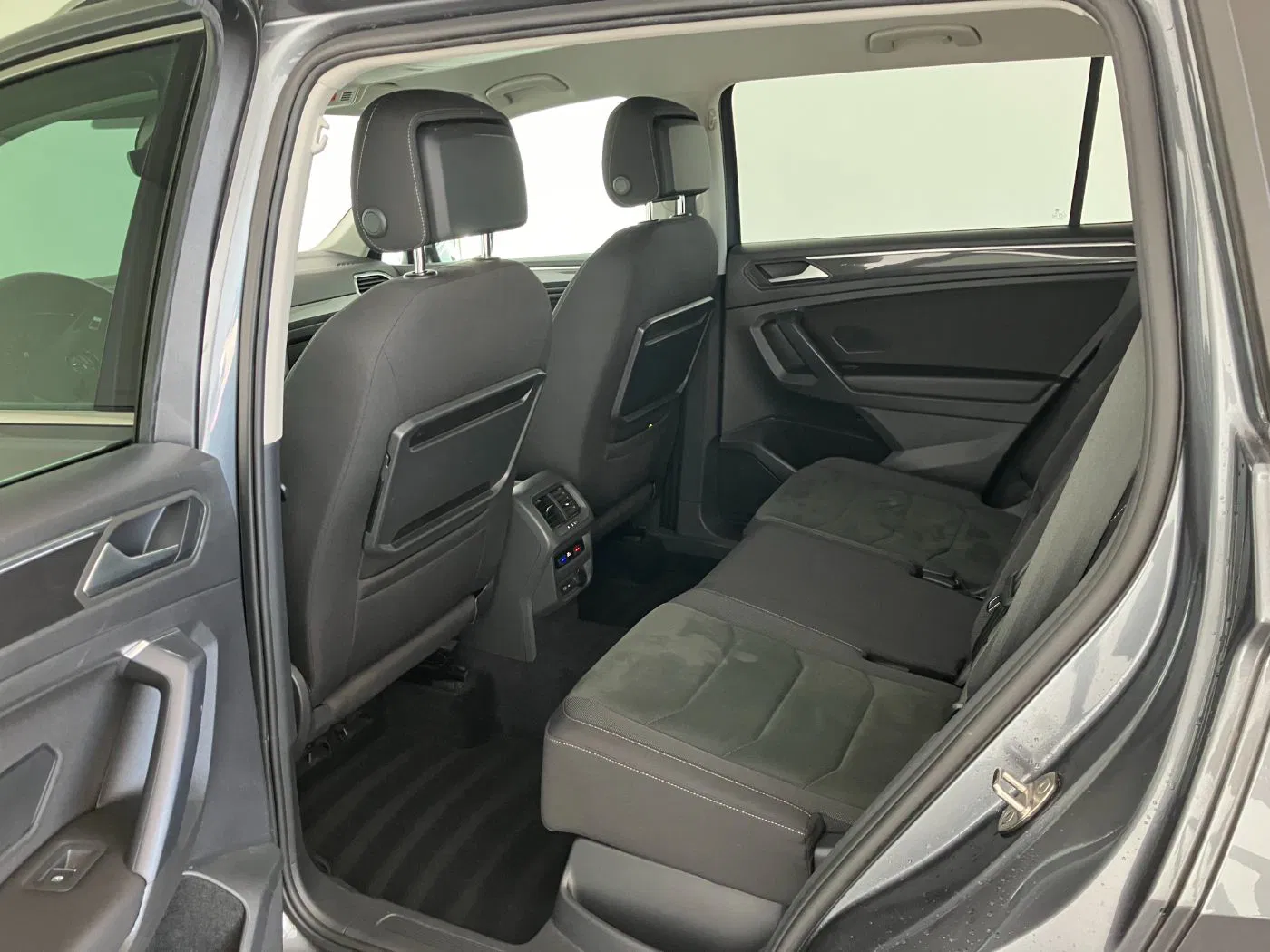 VW Tiguan Allspace 2.0 TDI 4Motion Highline | Bild 27 von 31