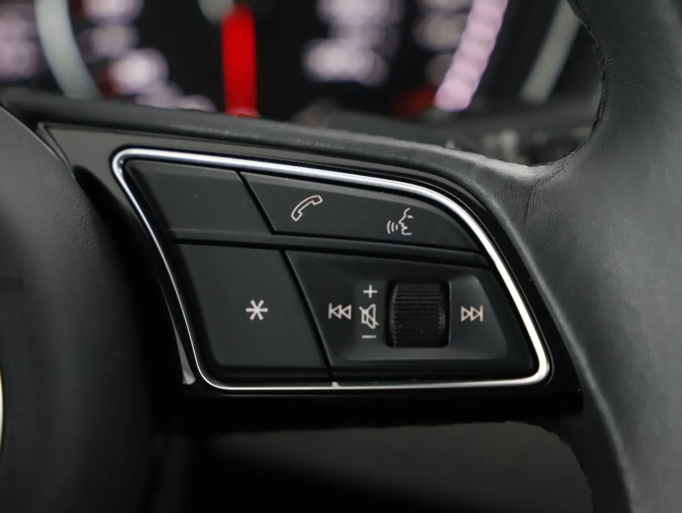 Audi A4 Avant 35 2.0 TDI | Bild 16 von 26