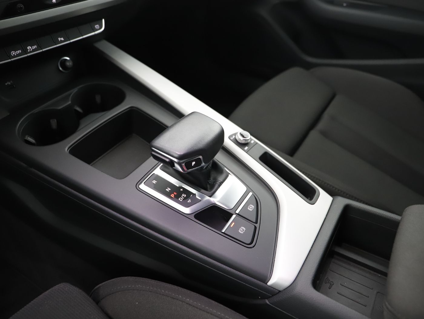 Audi A4 Avant 35 2.0 TDI | Bild 19 von 26