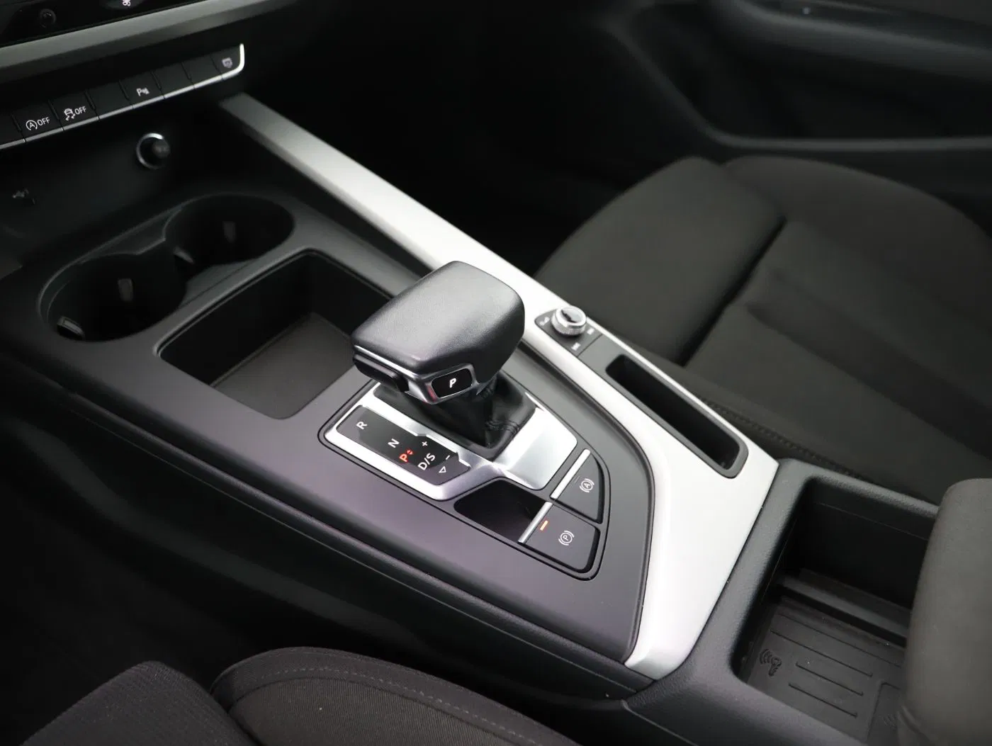 Audi A4 Avant 35 2.0 TDI | Bild 19 von 26