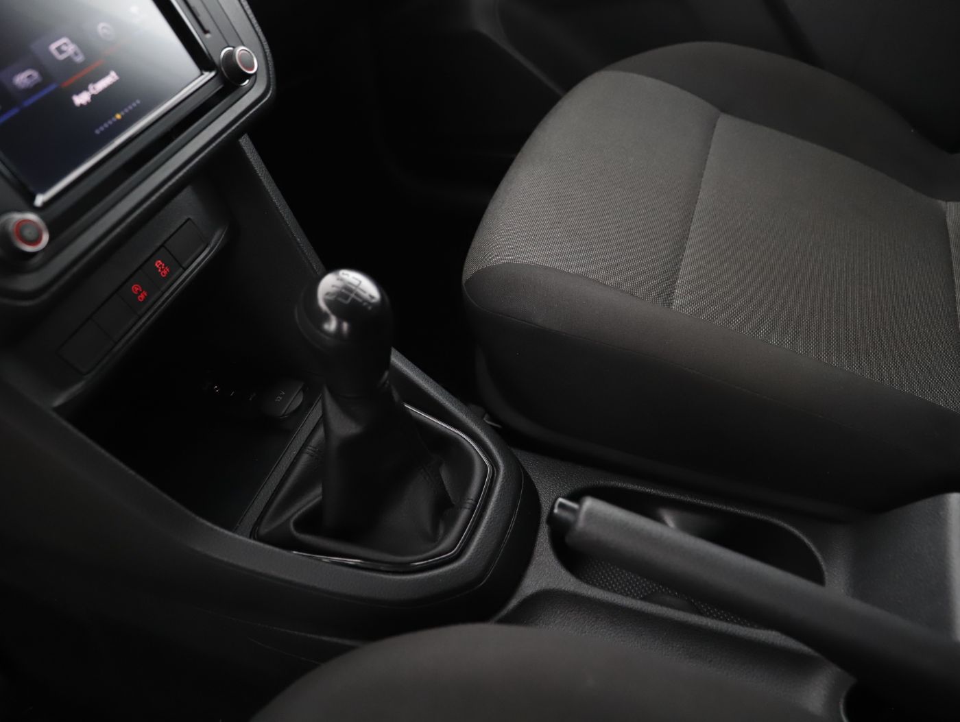 VW Caddy Nfz Kasten 2.0 TDI BMT | Bild 17 von 22
