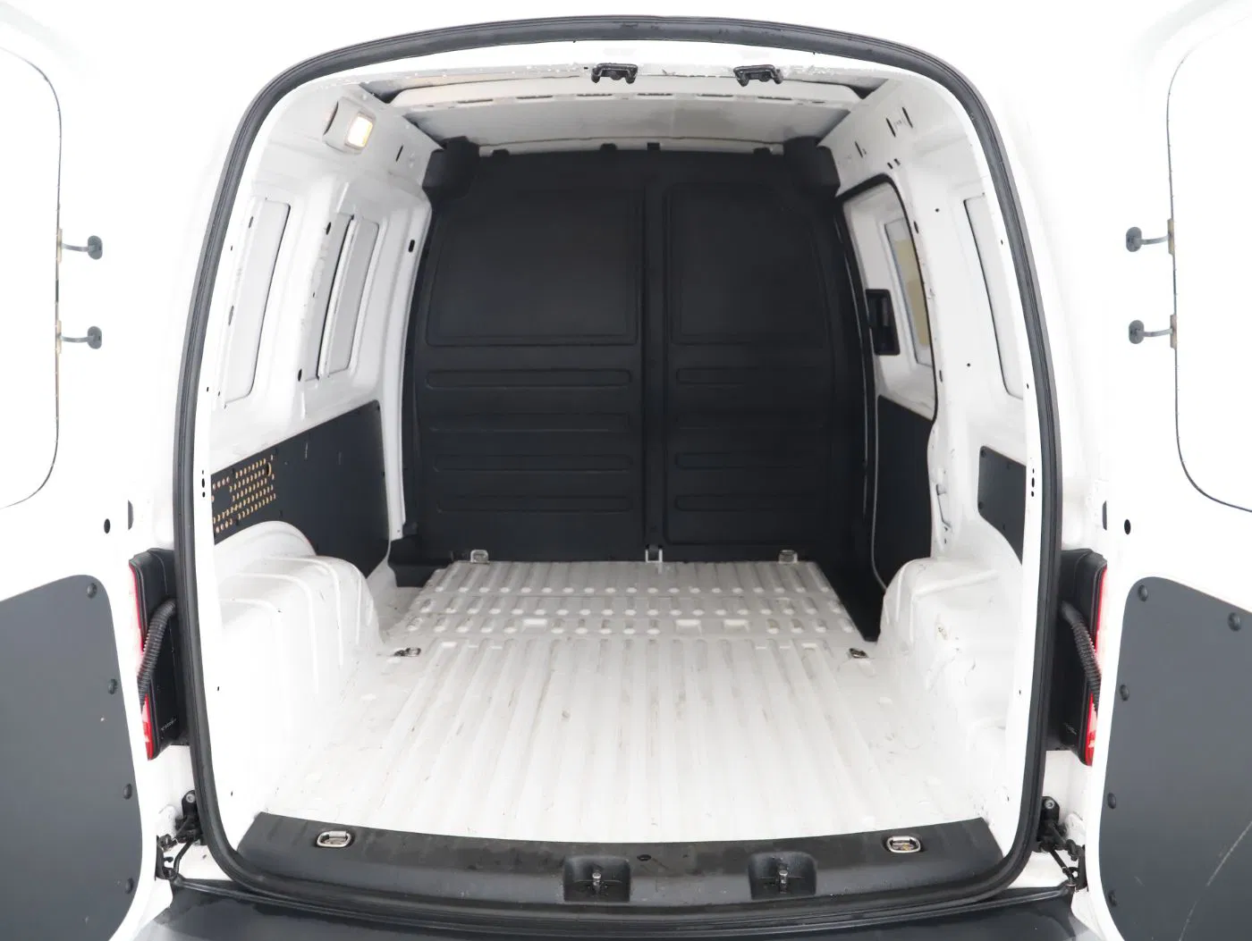 VW Caddy Nfz Kasten 2.0 TDI BMT | Bild 19 von 22