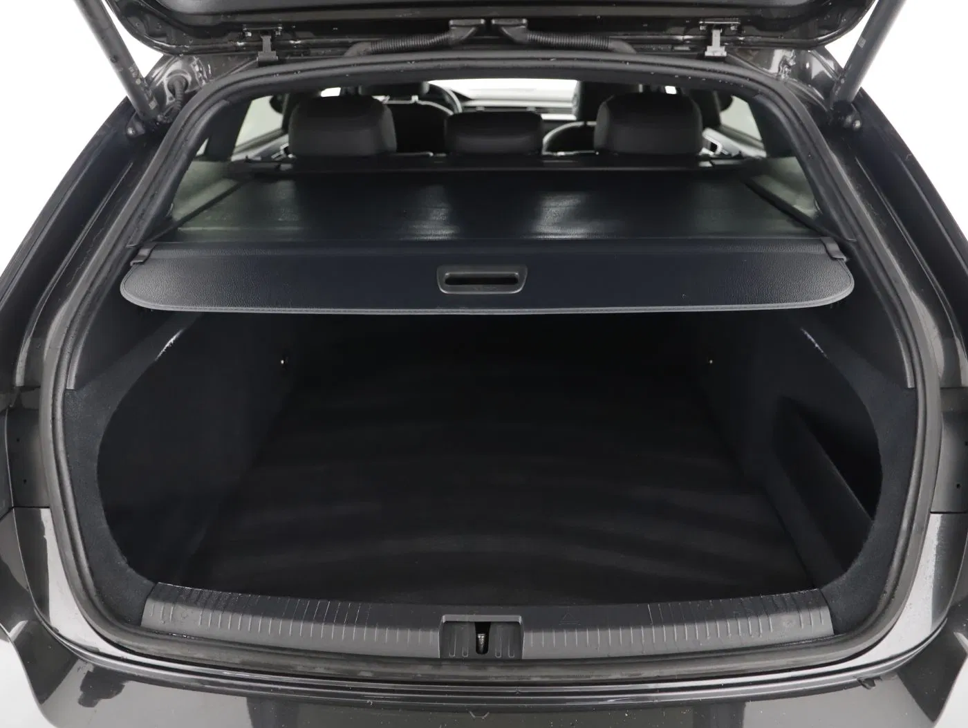 VW Arteon 2.0 TDI 4Mo R-Line | Bild 23 von 27