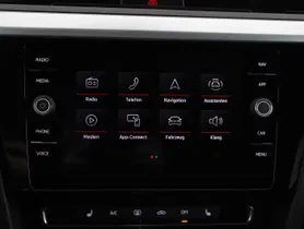 VW Arteon 2.0 TDI DSG 4M R-Line | Thumbnail 17 von 29
