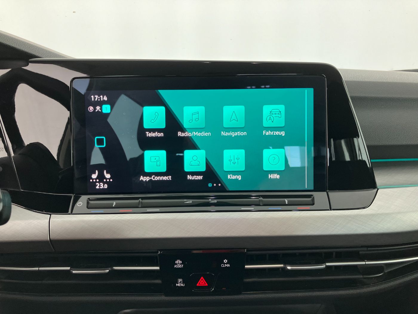 VW Golf VIII Variant 2.0 TDI Life | Bild 16 von 24