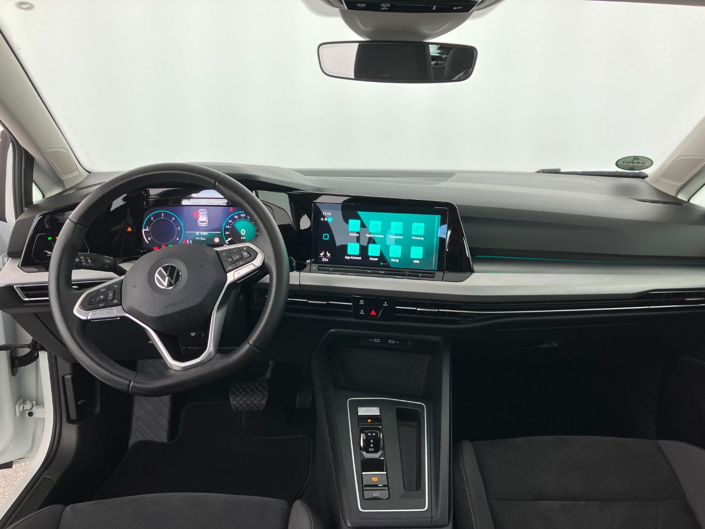 VW Golf VIII Variant 2.0 TDI Life | Bild 12 von 24