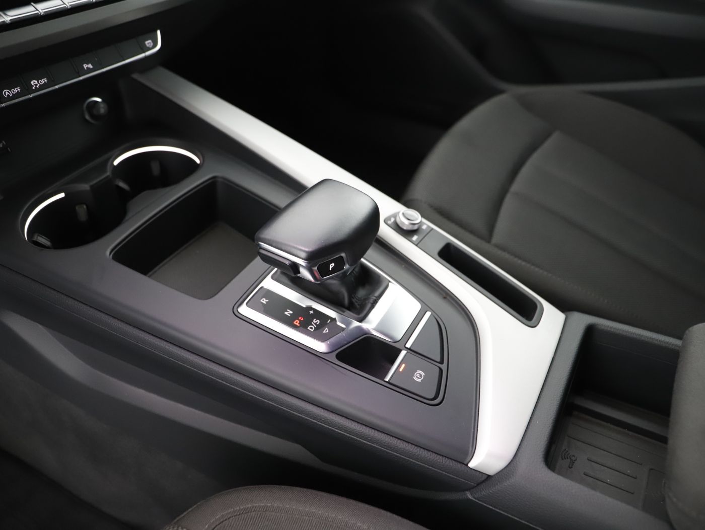 Audi A4 Avant 50 3.0 TDI quattro S-Line | Bild 28 von 29