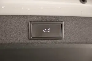 Skoda Superb Combi 1.4TSI iV | Thumbnail 25 von 28