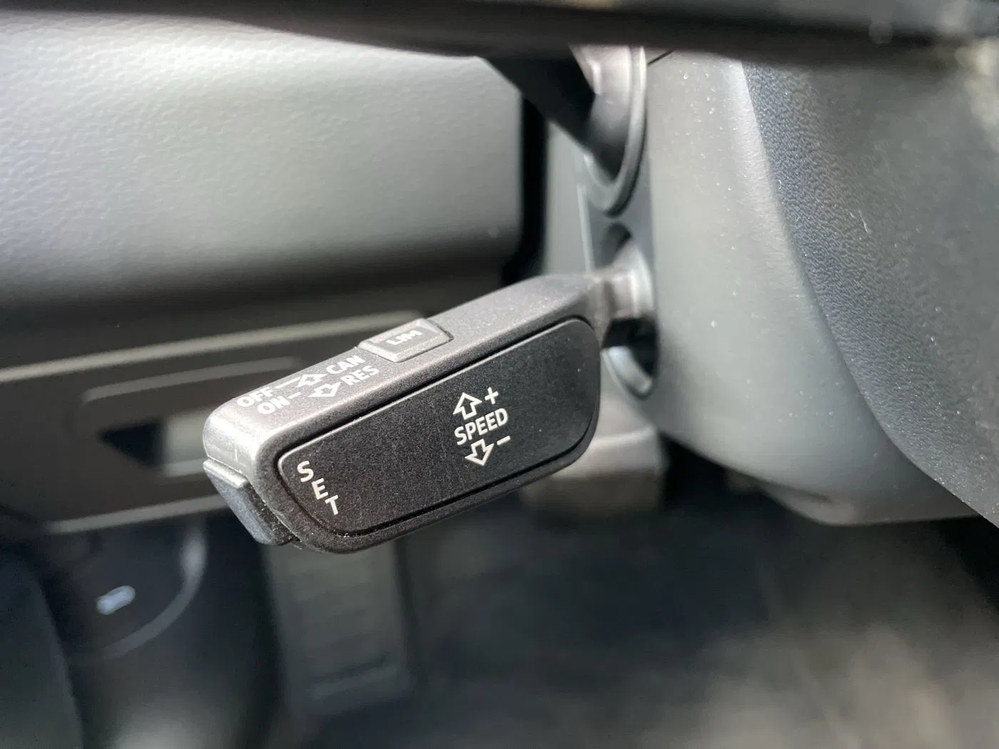 Audi A6 Avant 40 2.0 TDI sport | Bild 16 von 29