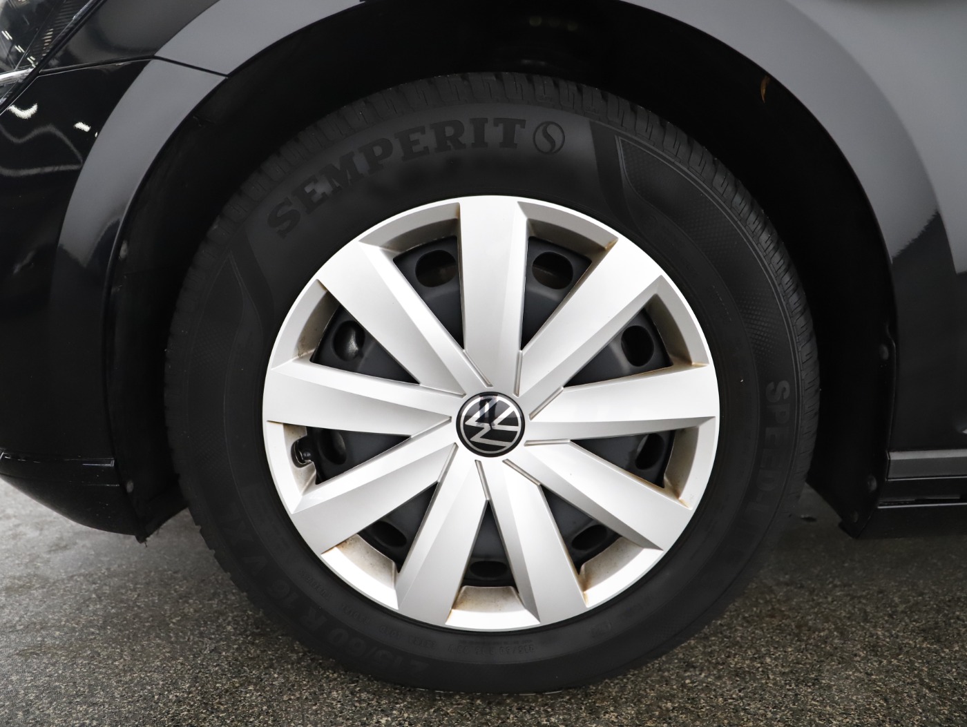 VW Passat Variant 2.0 TDI BMT | Bild 10 von 29