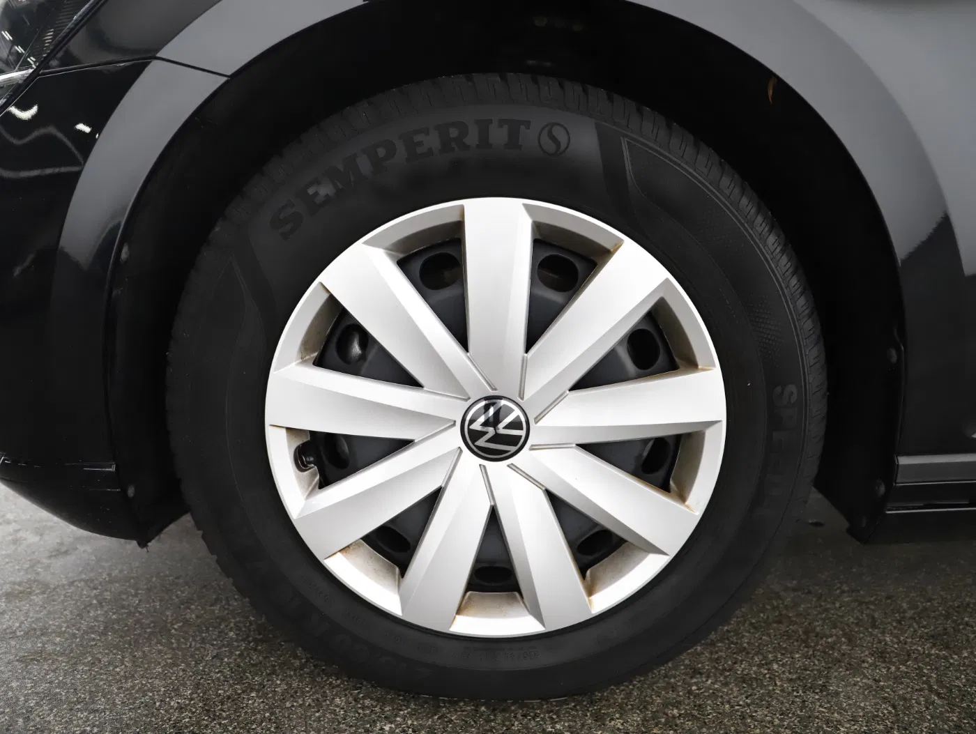 VW Passat Variant 2.0 TDI BMT | Bild 10 von 29